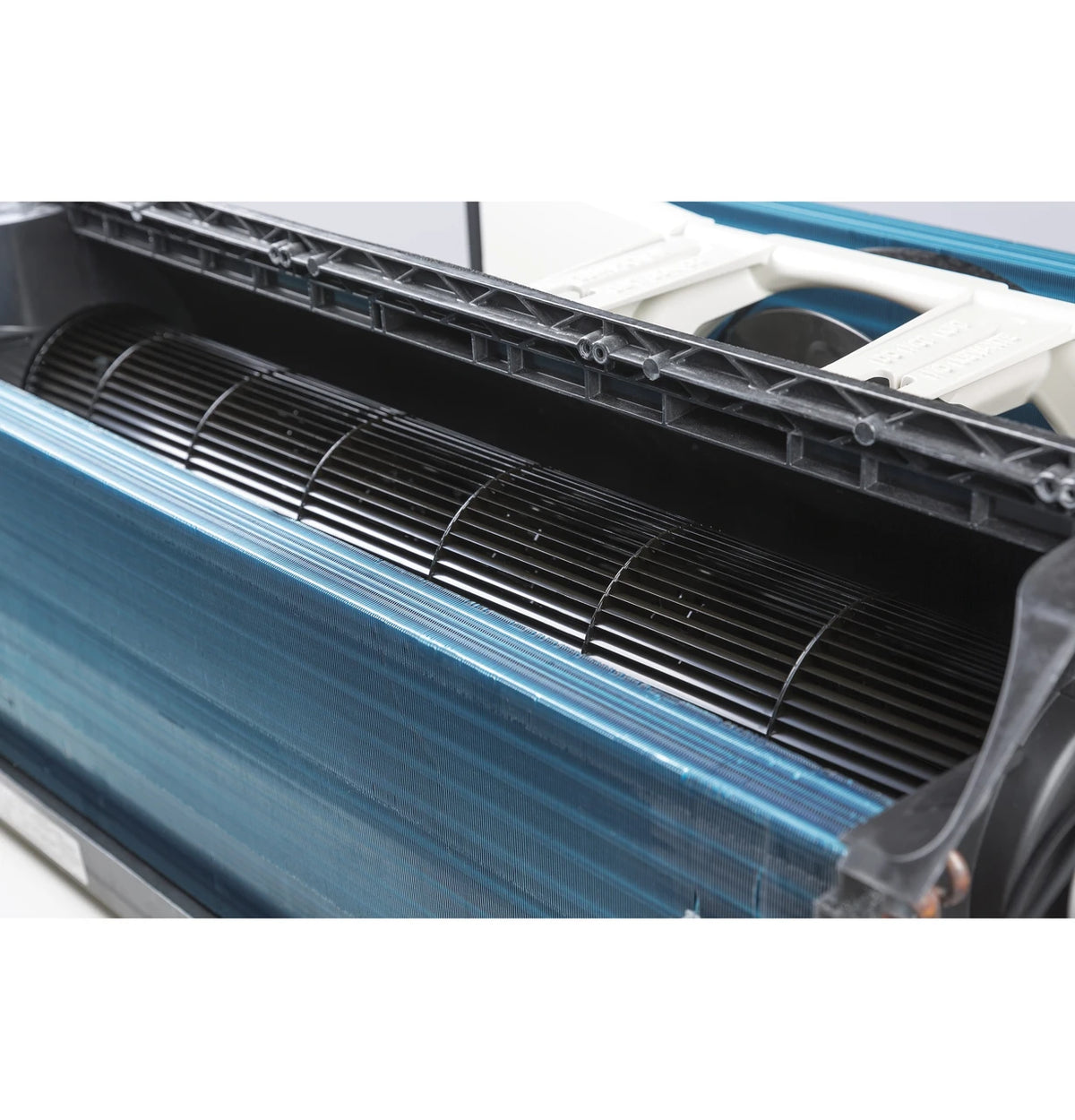 GE Zoneline Heat Pump Unit with Corrosion Protection 7,000 BTU, 265 Volt - view 4